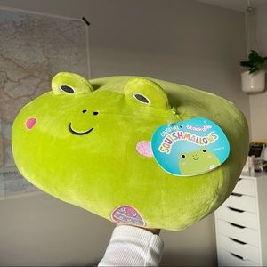 Squishmallow Wendy the Frog Stackable Easter Collection